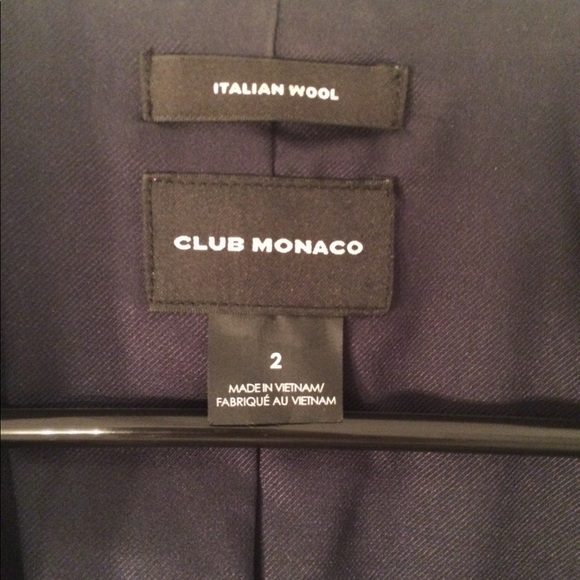 Club Monaco - Picture 4 of 4